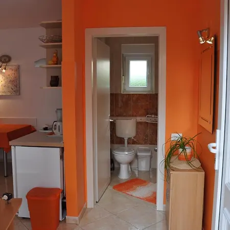 Apartman Orange Apartment